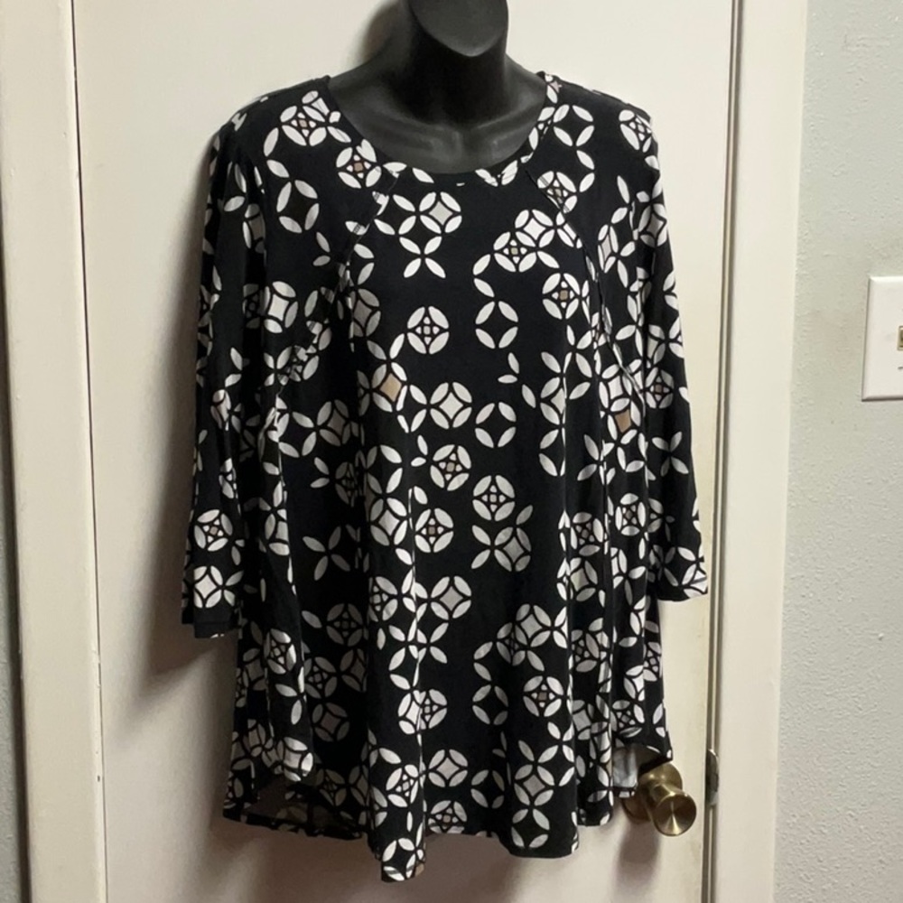Westbound size Large black patterned top from Dillards